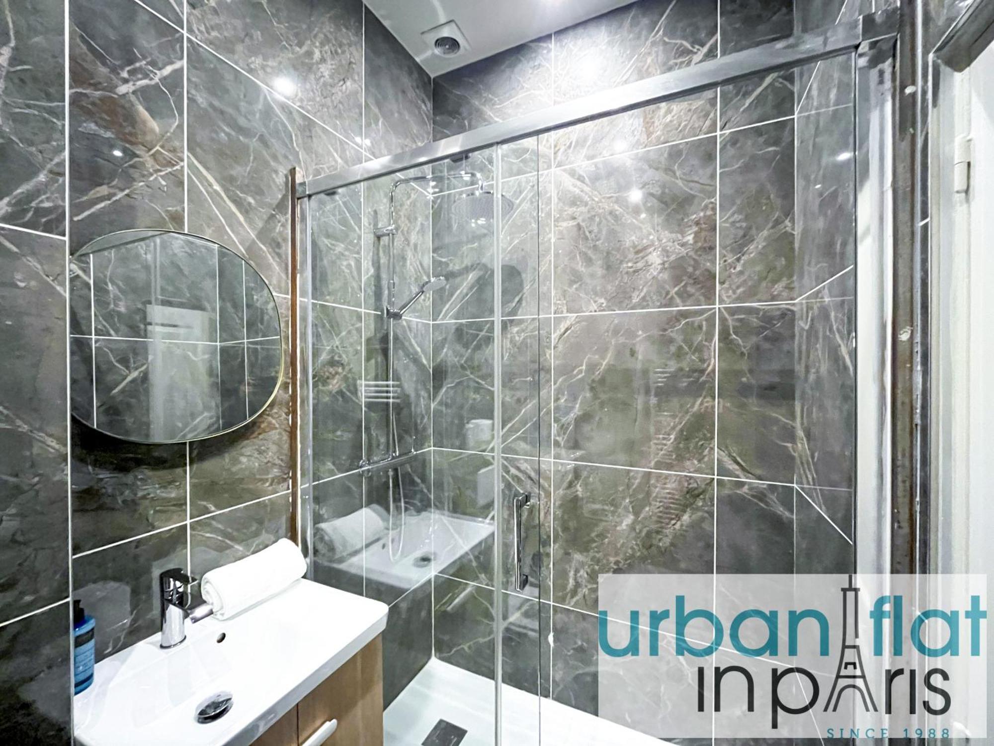 Urban Flat 63 - Beautiful 3 Bedroom Flat Champs-Elysees 파리 외부 사진